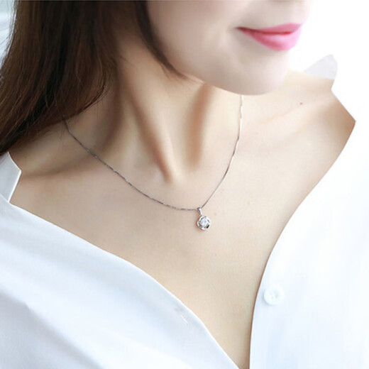 Nilan platinum pt950 necklace 18K gold women's four-leaf clover diamond pendant Valentine's Day gift box chain + pendant