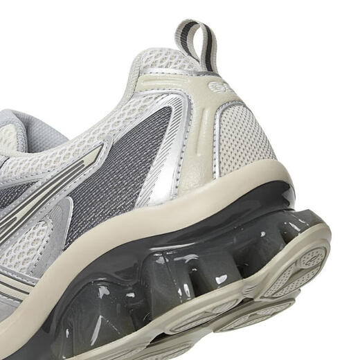 亚瑟士（ASICS）2024中性GEL-QUANTUM KINETICAT跑步鞋 1203A270-101 41.5