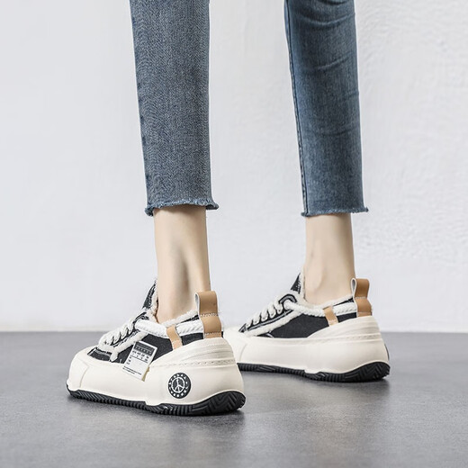 CSWNKCSA Fashion Chaussures pour femmes Small White Shoes White's 2023 Nouvelle célébrité Internet Petite saveur Chaussures BABOS SOLE SOLE SORVAS Sports et chaussures de planche décontractées BEIGE CK695 35