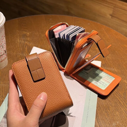Kangaroo (Kangaroo) Nuevo licencia de conducir retro de moda Conjunto de tarjetas dos en uno para femeninas Celebridades nuevas francesas de gran capacidad Multi-cartas Negro 8.5*11.5*3.5cm