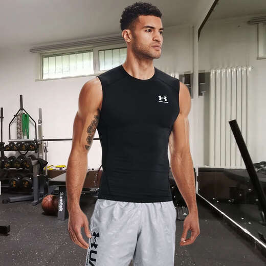 Under Armour Vest Men 2025 Summer Nuevo entrenamiento elástico de secado rápido Baloncesto transpirable Camiseta sin mangas ropa Fitness Fitness apretada/sugirida para elegir dos tamaños negros M