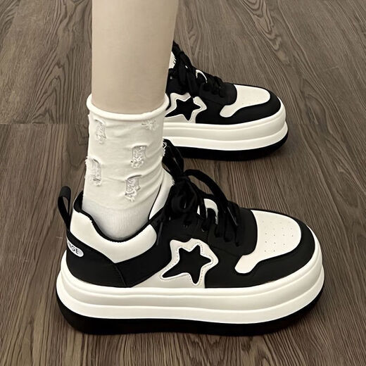 Oxiying Schwarz-Weiß-Stern dicker Sohle große Zehenschuhe für Frauen 2023 Neue hochwertige koreanische INS-Schuhe Sport schwarz 38