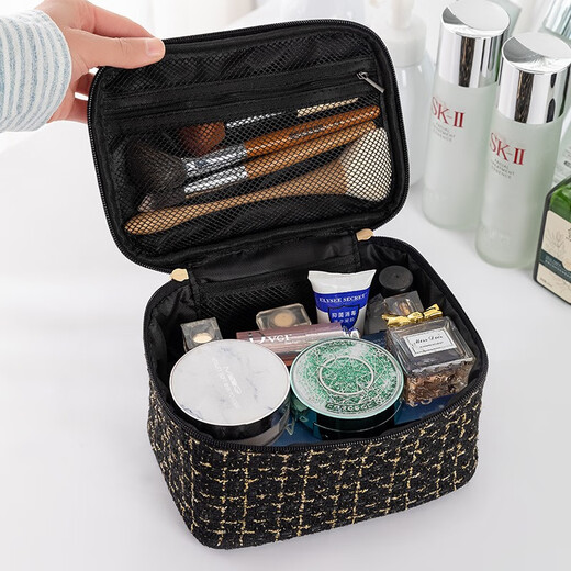 Feng Shang New Xiaoxiangfeng Cosmetic Bag Large Capacity Plaid Portable Korean Version Portable Washing Storage Bag Makeup Box Travel Bag Xiaoxiangfeng Cosmetic Bag Black