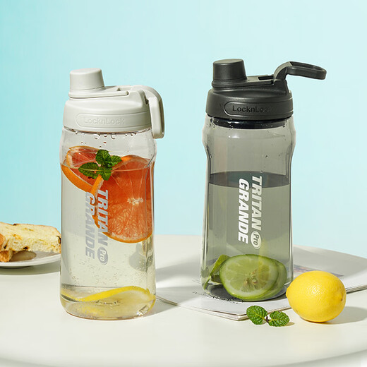 LOCK & LOCK large-capacity outdoor sports kettle with tea separator plastic cup with scale, military training water cup, aerobic cup - white - 1500ml