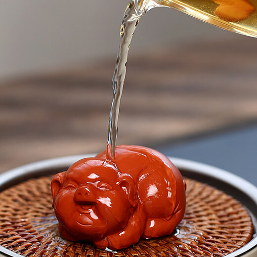 Beautiful Yixing purple sand pig tea pet ornaments can support the zodiac pigs, cute boutique creative tea toys, tea set ornaments for gifts, Zhuni lucky pigs, a pair of lucky pigs