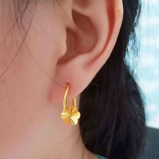 Grab gold earrings, Hong Kong pure sand gold earrings for women, plum blossom earrings, non-fading earrings for mom, new authentic plum blossom gold earrings, new 4.30g, limited price for one day - only 8 pieces left