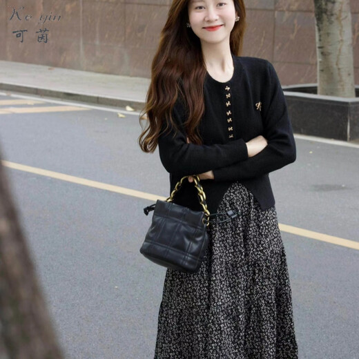 Keyin dress women's suit 2025 new autumn and winter wear French retro gentle knitted sweater floral skirt knitted sweater + skirt L