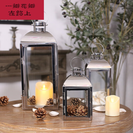 Candlestick candlelight dinner European simple stainless steel light luxury candlestick ornaments golden silver windproof wind light romantic 6629S silver
