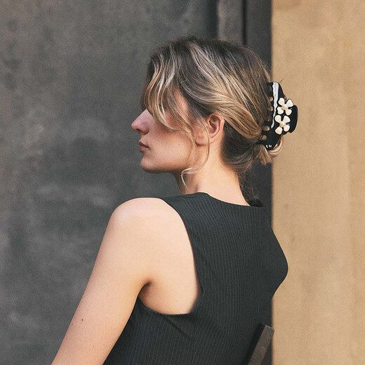 ALEXANDRE DE PARIS Christmas gift Roman large clip fashion shark clip women's headwear Y beige