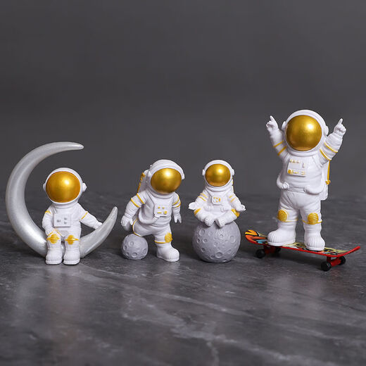 Mengyigang kreative Astronaut-Ornamente Desktop kleine Astronaut Schreibtisch TV-Schrankzimmer Dekoration Autokonsole-Ornamente Sternenhimmel Vierteilige Set (insgesamt 8 Stücke)
