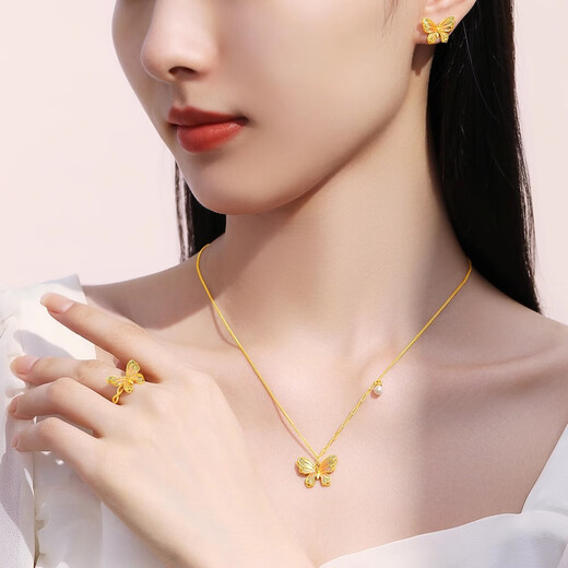 CHOW TAI SENG Butterfly Shadow Silver Sweater Chain Dopamine Gradient Enamel Pearl Necklace Birthday Gift for Girls Pink Green Gradient Silver Necklace