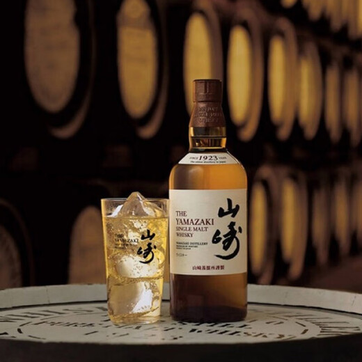 Suntory Japanese Single Malt Whiskey, Japanese imported foreign wine, Japanese Midnight Three Musketeers (No Box)