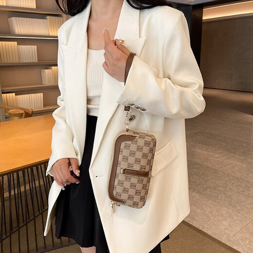 Hao'e clutch bag coin purse women's new high-end portable small fragrance style women's bag casual square bag single shoulder crossbody bag multi-compartment high-end women's square bag khaki color