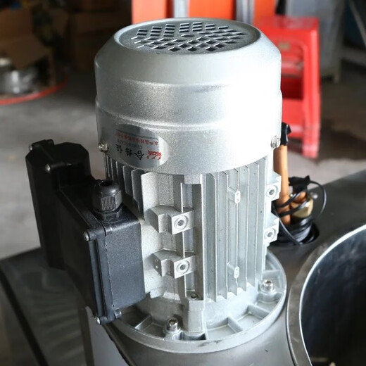 Qiermei 36 type 40 type 50 type commercial refrigeration slow-speed meatball beater Chaoshan imitation manual low-speed beef meatball machine 32 type A type variable frequency three-speed refrigeration meatball beater