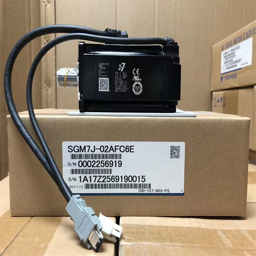 Yaskawa 7 Series Servo Motor Driver SGM7J-01/02/04/08AFC6S/A7C6E 2R8 5R5 4.4KW Set SGM7G-44AFC61+SGD