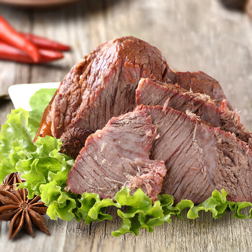 Donglaishun beef cooked food gift box 1450g halal Chinese time-honored specialty Beijing braised pork fragrant Donglai New Year gift