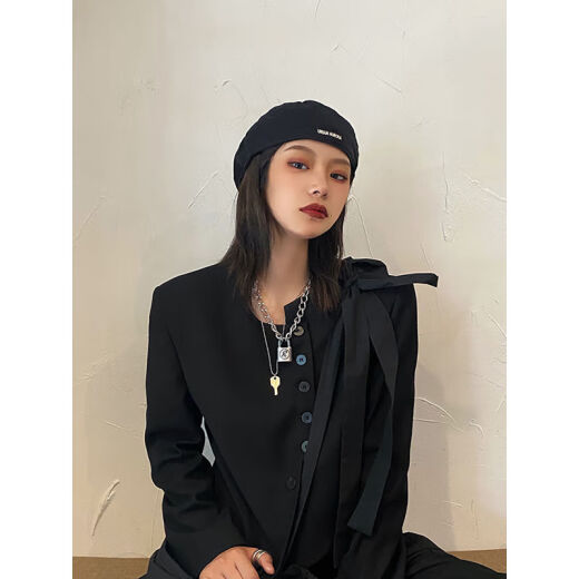 Muyi Mercedes-Benz berets for men and women, Korean style, spring, summer and autumn trendy reverse-wearing hip-hop hats, Japanese-style Harajuku style street newsboy hats, retro progressive peaked hats, black one-size-fits-all (can be worn by men and women)