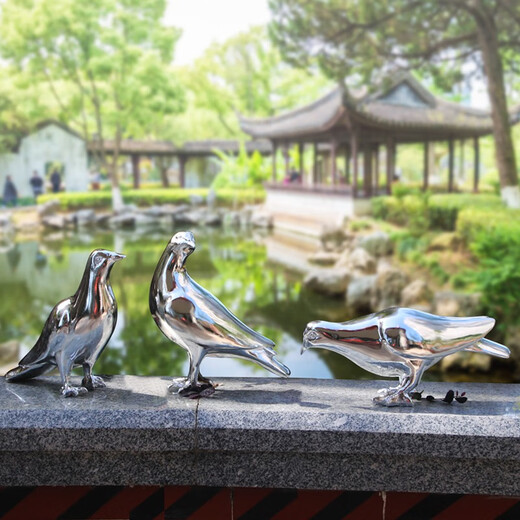 Juyanghui simulated pigeon ornaments, animal sculptures, imitation stainless steel, copper birds, swallows, outdoor courtyard garden interior decorations, silver electroplating style 3