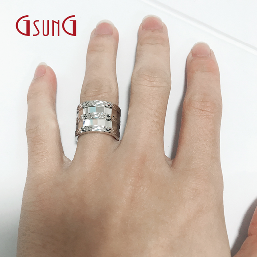 GsunG platinum PT950 men's wide-faced ring with large car pattern and laser face, women's live mouth large ring. Priced by gram. Contact before bidding.
