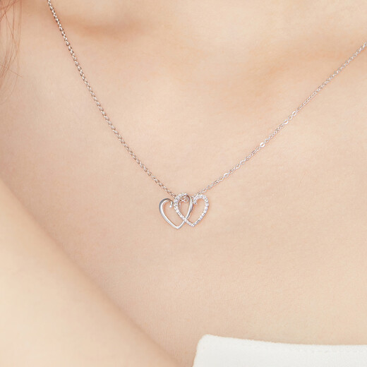 Lukfook Jewelry 18K gold heart-shaped diamond pendant for women, necklace not included, gift for girlfriend N126, total weight 0.85 grams