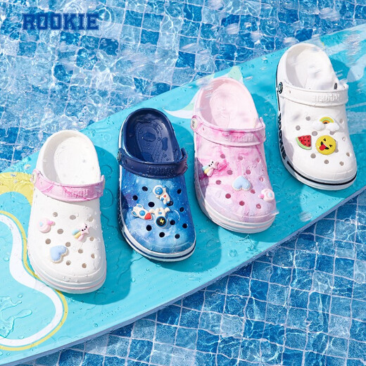 ROOKIE children's shoes, boys' and girls' clogs, summer new children's beach toe-cap sandals, with 6 cartoon buckles, feather white/midnight blue 31 32, suitable for feet 19.5-200cm long