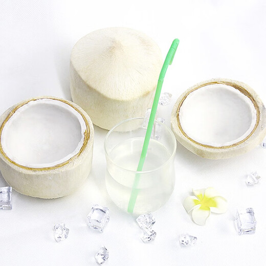 Good Farmer Green Coconut Water Imported from Thailand (JD Delivery to Many Places Next Day) Perfume Coconut Fruit for Pregnant Women 4 Green Coconuts Imported from Thailand Single Fruit About 900g