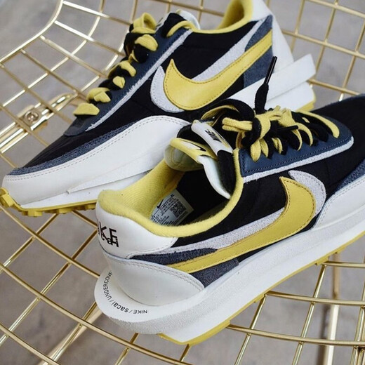 Nike (Nike) Herren- und Frauenschuhe Sacai X Vaporwaffle Drei-Parteien-Joint Dekonstruktion Sport und lässige Laufschuhe DJ4877-001 Grau, Schwarz und Gelb 38
