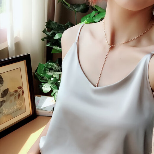 俞兆林 V领吊带无袖小背心女冰丝打底衫仿真丝西装内搭性感外穿上衣夏 702冰丝吊带 白色1件 均码 （80-135斤）