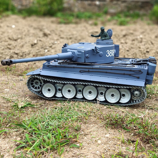 Henglong Large German Tiger Remote Control Tank Car Model Car Children's Toy Model Metal Track Boy Gift Professional Edition (Metal Track + Drive Wheel) Fun 7000 Electricity (can play for about 180 minutes)