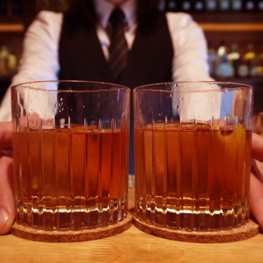 Bar Soul Whiskey Glass Ice Hockey Glass Spirit Glass Classic Eternal Glass Striped Whiskey Glass Bar ROCK Cup Classic Vertical Stripe Whiskey Glass 300ml