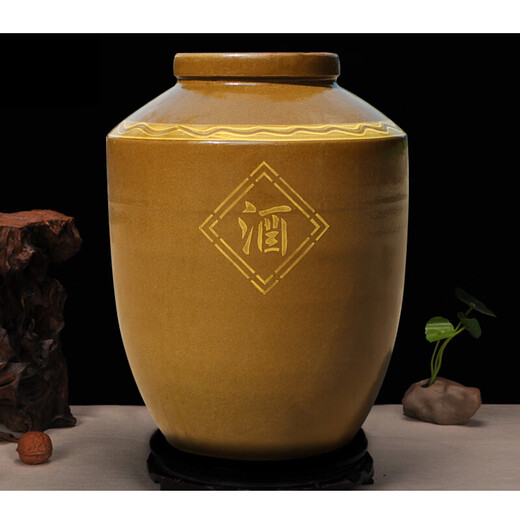 Thickened earthenware wine jar, large wine jar, white wine 50 Jin, Jin equals 0.5 kg. Ceramic wine jar, 100 Jin, Jin equals 0.5 kg. Home use. Water capacity: 30 Jin. Jin equals 0.5 kg. Thickened