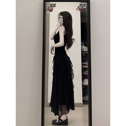Yanlifen (yanlifen) skirt for women 2025 summer French style black suspender dress with waist slimming seaside beach long skirt black dress (send flowers) M
