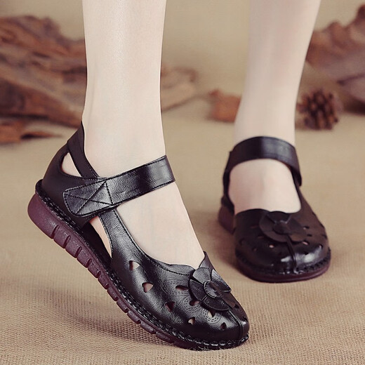 
Owat brand mother sandals for women in summer, jurer leather, flat heel soft sole, middle-aged and elderly women's shoes, flat sole non-slip grandma shoes, middle-aged and elderly people's hole leather sandals for women new style 9903 red 38