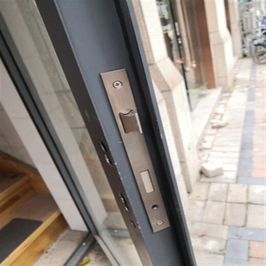 Plastikstahl 9225 Altes Verriegelungskörper Handschloss 8535 Doppeltür 8530 Schwung Tür Balkon Schloss Schloss Kern gebrochener Brücken Aluminium Nr. 8 9235 Schlosskörper enthält nicht klar Lockkern klar