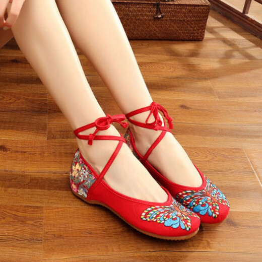 Zapatos de mujer de estilo chino BCOK zapatos de tela para mujeres viejos Beijing zapatos bordados de estilo nacional