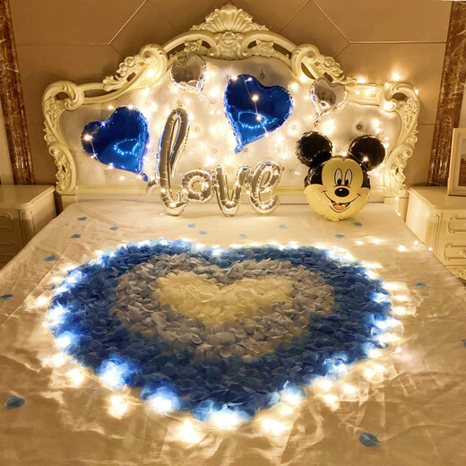 Decorate birthday scene for wife's room birthday, romantic Valentine's Day, rose petals, wedding room, confession and proposal, room bed decoration, romantic petal lantern package thirty (with 10-meter light string, pump + tape)