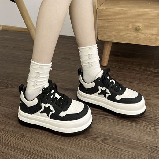 Oxiying Schwarz-Weiß-Stern dicker Sohle große Zehenschuhe für Frauen 2023 Neue hochwertige koreanische INS-Schuhe Sport schwarz 38