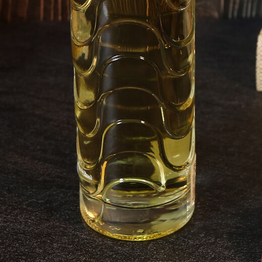 Yaguara [original bottle imported] Brazilian national wine rum Cachaca casa wine sugar cane wine foreign wine Yaguara gold standard Brazilian rum 700mL