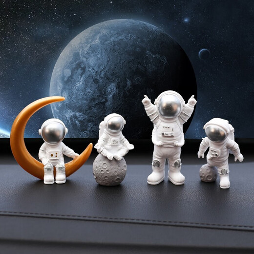 Cassegrain creative astronaut small ornaments desktop astronaut living room TV cabinet children's room layout home decoration furnishings bedside decompression decoration housewarming gift birthday gift silver 4-piece set