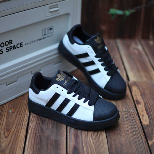 Changxiang huili hong kong style couple style 2024 style collégial classic moral d'entraînement chaussures chaussures de femme coquille de planche décontractée
