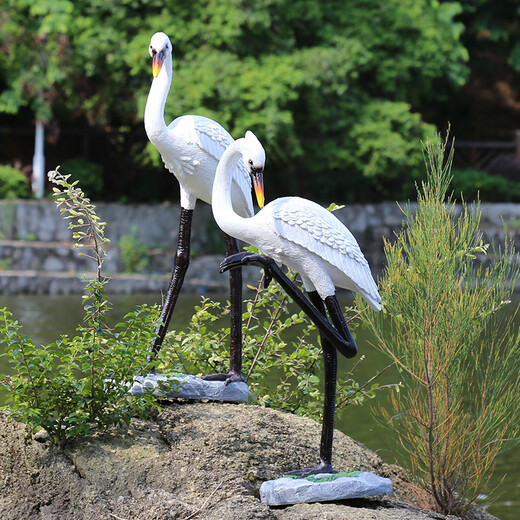 Hongri Guanghui fiberglass simulated crane sculpture outdoor garden forest landscape pool rockery landscaping decoration red-crested egret ornaments style 1 (0.65 meters high)