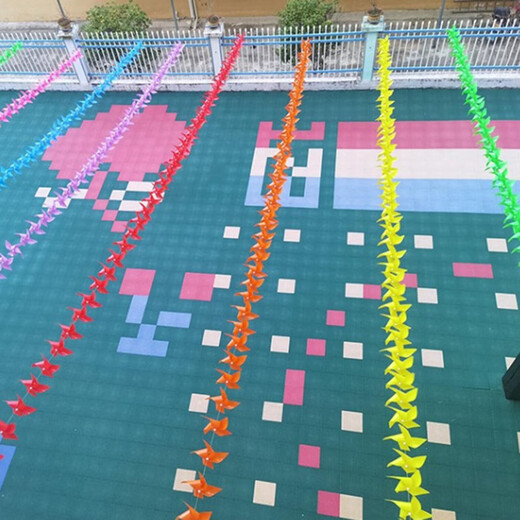 Yingrong Windmill Outdoor Dekoration Sport trifft Kindergärtner Kinder handgefertigtes Windmühlenspielzeug hängen Salon Vierblatt Diagonaldurchmesser 17cm100 gemischte Show Siehe das Hauptbild