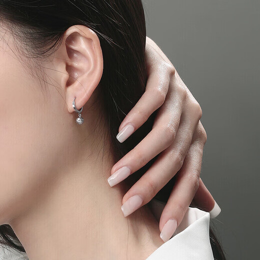 Safir's birthday gift platinum earrings PT950 platinum ball earrings and flower earrings, one pair, about 1.85 grams