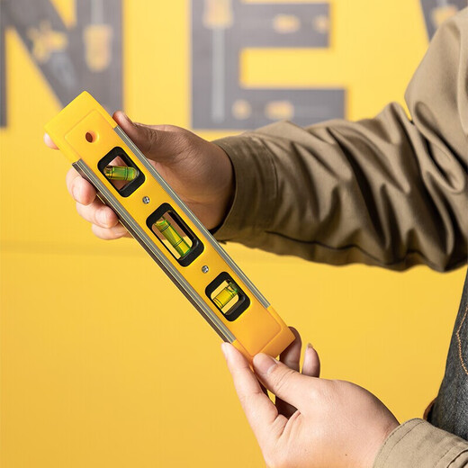 Deli (deli) level high-precision household level level strong magnetic heavy-duty aluminum alloy ruler solid multi-functional measuring tool torpedo level 230mm DL290230