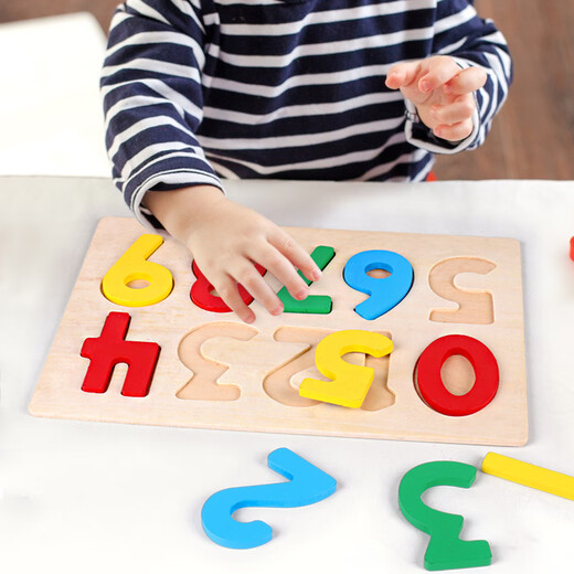 Bébé 2-3 Nombre de lettres cognitives du panneau de lettres de plate-forme infantile et enfant Early Education Building Blocs Blocs Blocs Numbers + Letters + Forme Cognition + Forme, etc.