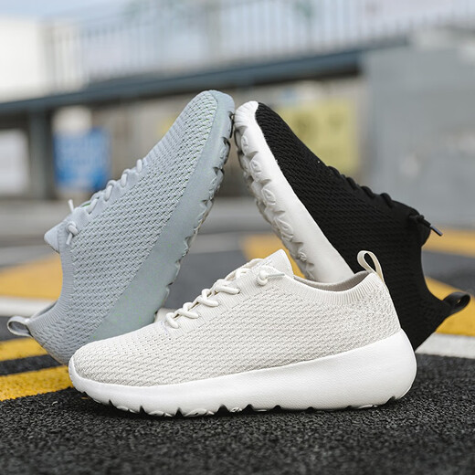 
Multi-sports walking shoes men's shoes women's shoes all seasons lightweight one foot breathable soft sole running and walking non-slip casual shoes 689 all black [men and women] 40