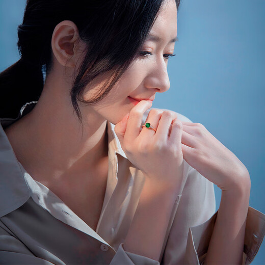 Yicai Jewelry Natural Green Tourmaline Gemstone Ring 18K Gold Diamond Ring Female Birthday Gift for Girlfriend and Lover 0.8 Carat Green Tourmaline Ring 18-23