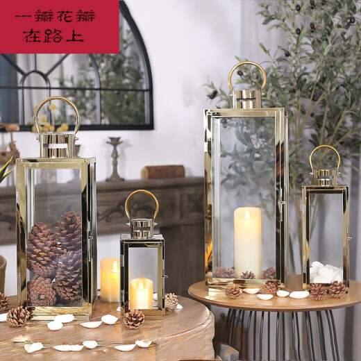 Candlestick candlelight dinner European simple stainless steel light luxury candlestick ornaments golden silver windproof wind light romantic 6629S silver