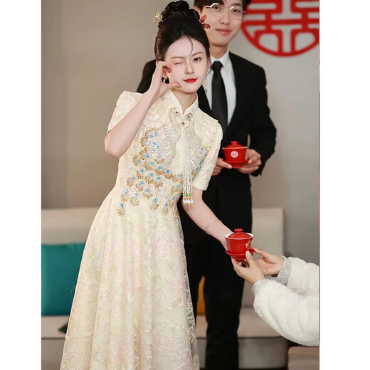 Maxbeth's new Chinese style 2025 new cheongsam toast suit bride small engagement dress for women's evening dress can be worn normally, champagne color M (recommended 96-105Jin [Jin equals 0.5 kg])
