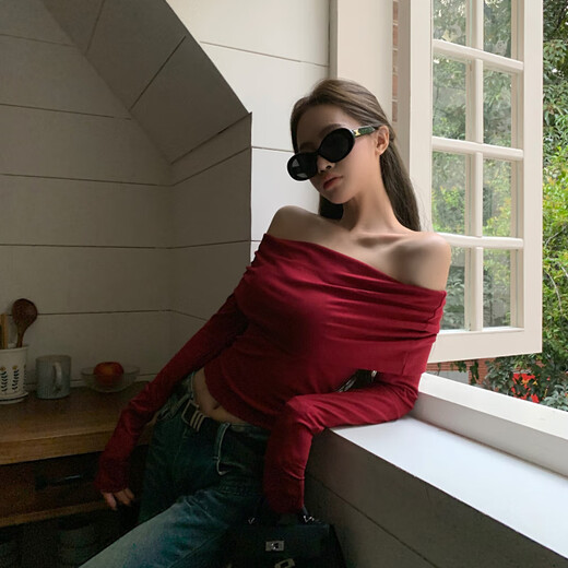 Dofinison burgundy one-shoulder bottoming shirt for women in spring and autumn with long sleeves and slim-fitting sweater off-shoulder clavicle short top burgundy thick L (90-115Jin Jin equals 0.5 kg)